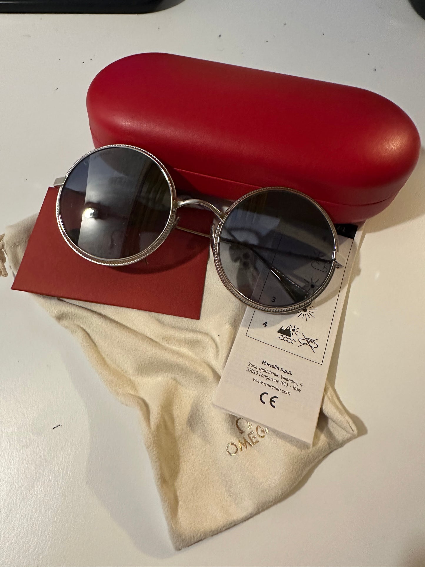 Omega zonnebril OM0016-H 18X 53