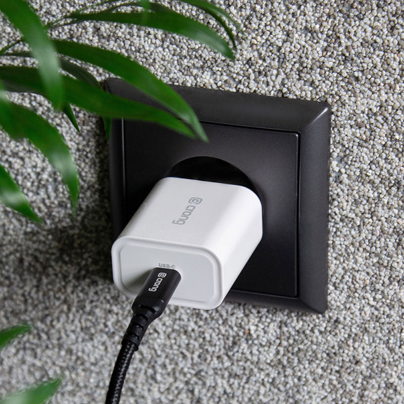 Crong USB-C Travel Charger  Wall charger USB-C Power Delivery 20W (white)