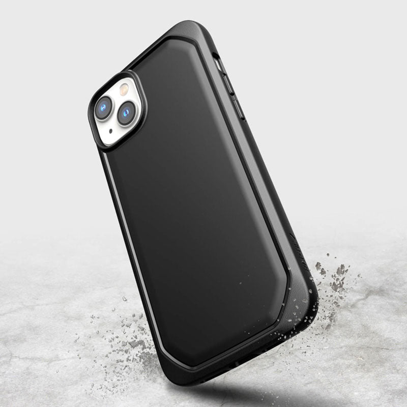 X-Doria Raptic Slim – biologisch abbaubare Hülle für iPhone 14 Plus (schwarz)