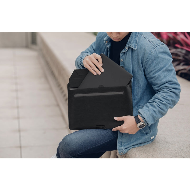 Moshi Muse 13 "3-in-1 Slim Sleeve for MacBook Pro 13" / MacBook Air 13 "(Jet Black)