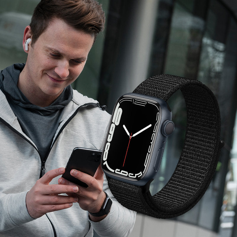 Crong Reflex sportband voor Apple Watch 42/44/45 mm (zwart)