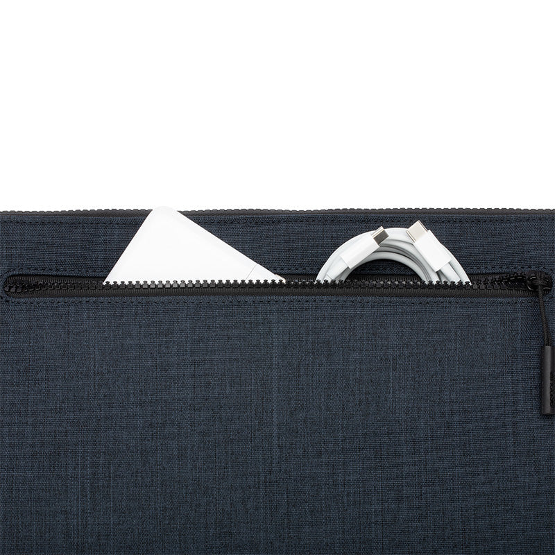 Incase Compact Sleeve aus Woolenex – Hülle mit Tasche MacBook Pro 14" (M3/M2/M1/2023-2021) (Marineblau)