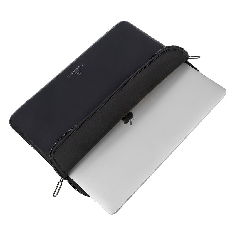 TUCANO Elements 2 - Hülle für MacBook Air 15" (schwarz)