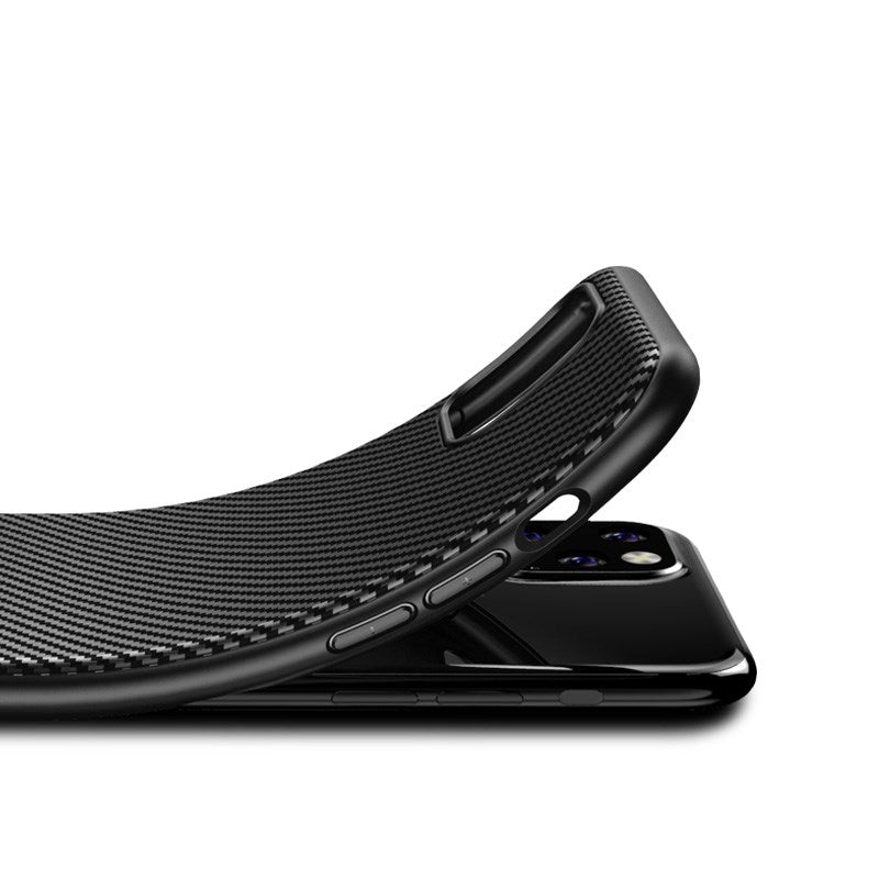 Crong Prestige Carbon Cover - Schutzhülle für iPhone 11 Pro (Schwarz)