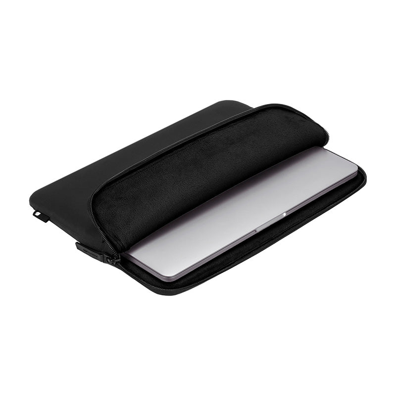 Incase Compact Sleeve aus Flight-Nylon für MacBook Pro 14" (M3/M2/M1/2023-2021) (Schwarz)