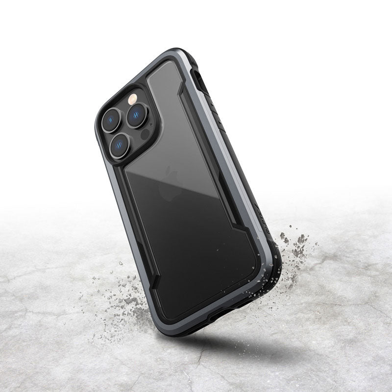 X-Doria Raptic Shield – Aluminiumgehäuse für iPhone 14 Pro (sturzgetestet aus 3 m Höhe) (schwarz)